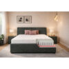 GESTOFFEERDE BEDDEN x , textiel, houtmateriaal