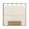 KAST MET KLASSIEKE DEUREN, beige
