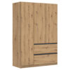 KAST MET KLASSIEKE DEUREN,