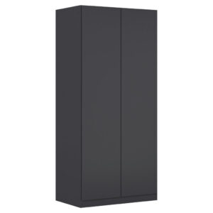KAST MET KLASSIEKE DEUREN,