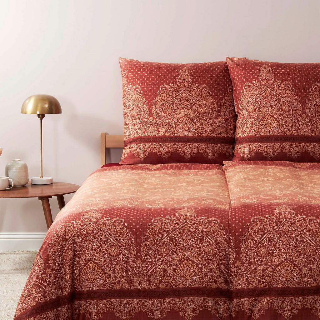 BEDDENGOED TIVOLI 200/200 cm satijn rood