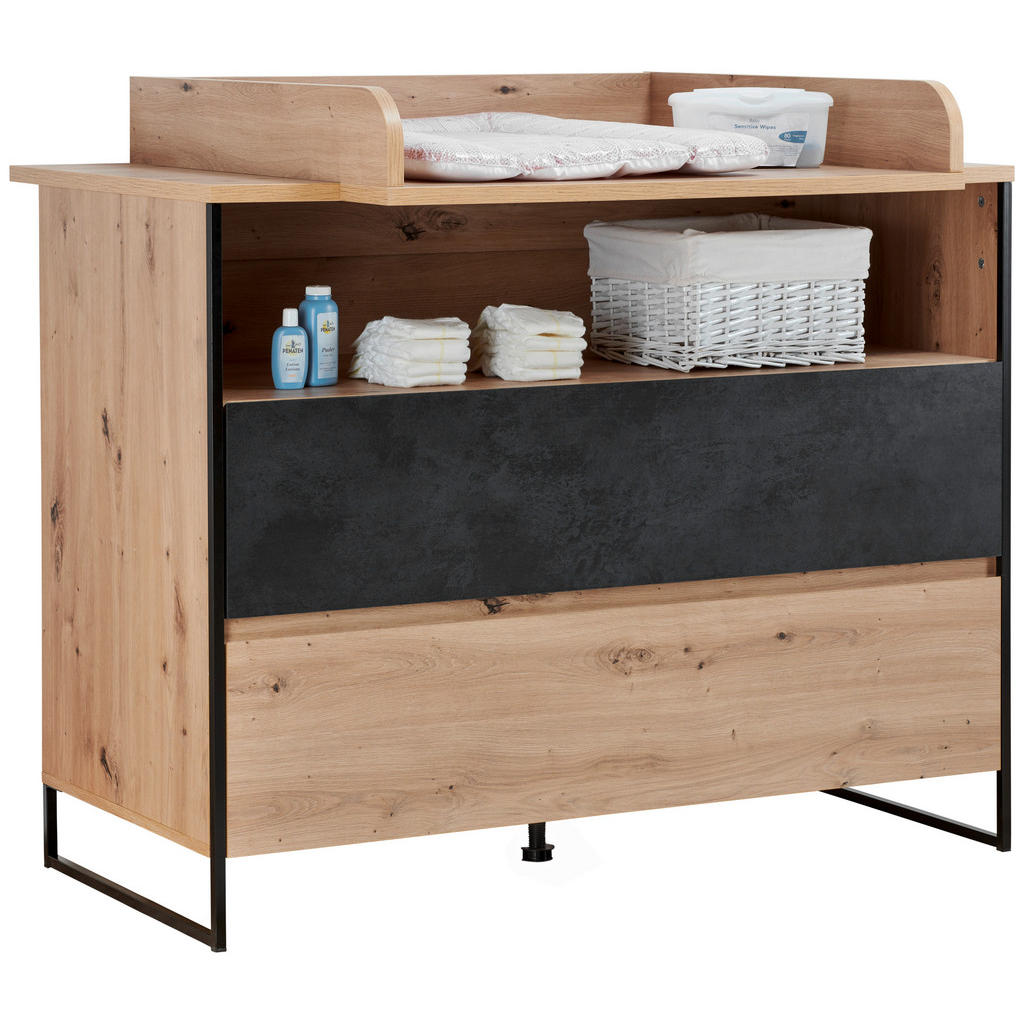 Yunai BORST VAN STOELEN